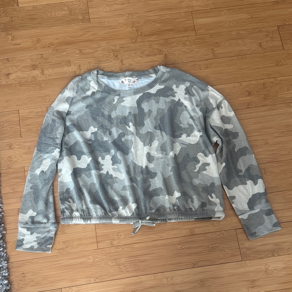 Hippie Rose Gray Camouflage Kids Sweatshirt